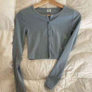 Aritzia Blue Long Sleeve Crop Button Down Shirt